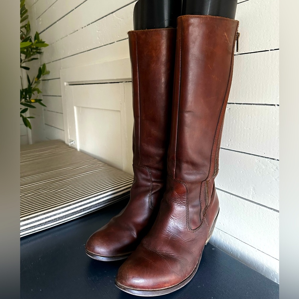Women’s cognac leather riding boots